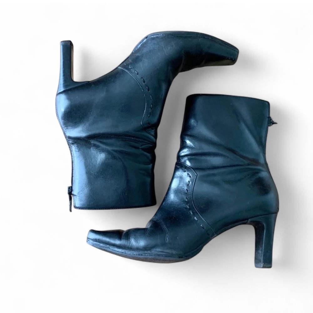 Black leather Unisa Viking ankle boot